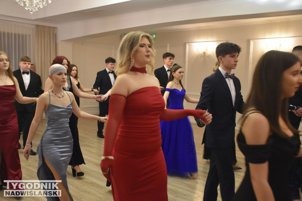 Studniówka ZS nr 1 w Nowej Dębie