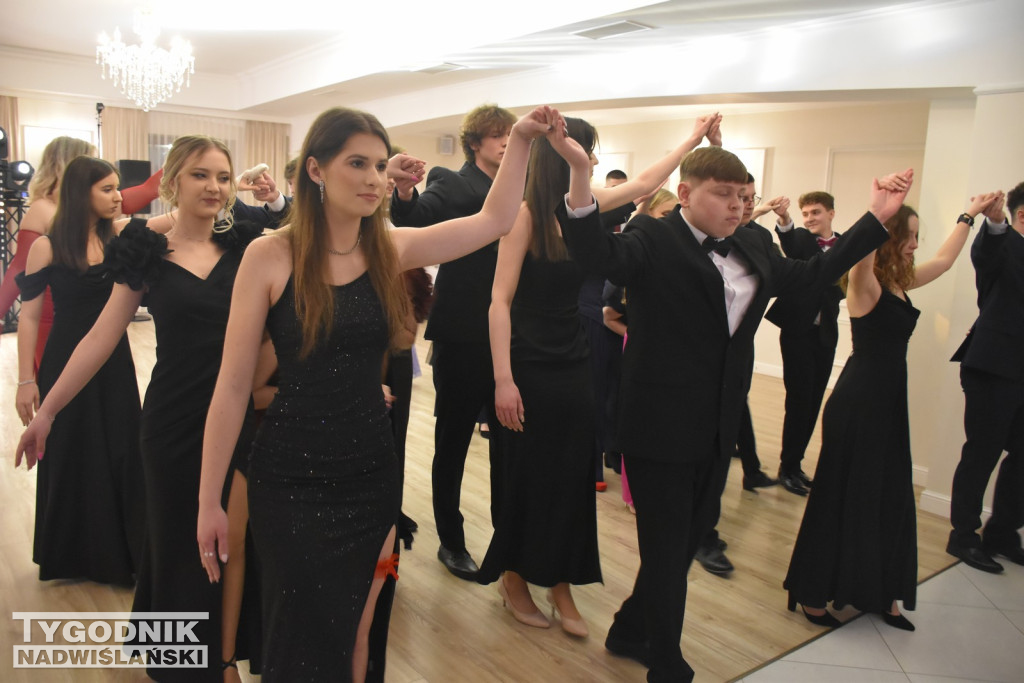 Studniówka ZS nr 1 w Nowej Dębie