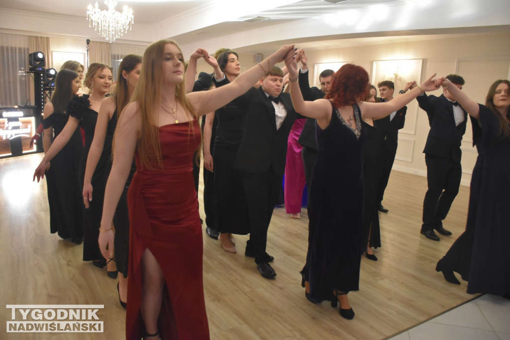 Studniówka ZS nr 1 w Nowej Dębie