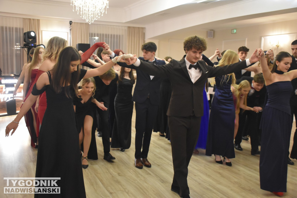 Studniówka ZS nr 1 w Nowej Dębie