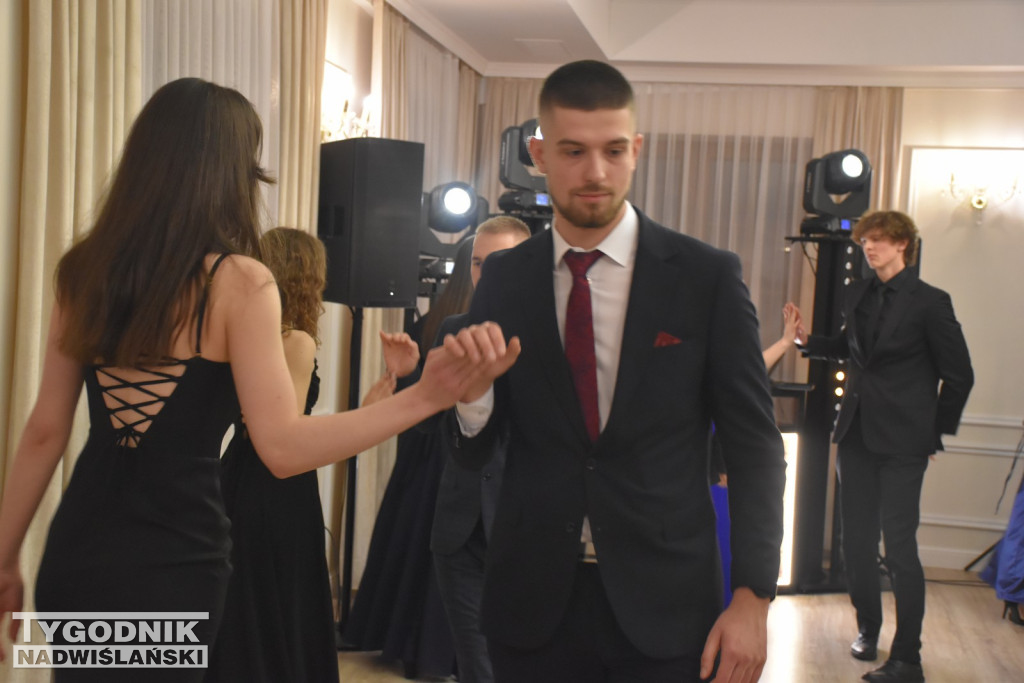 Studniówka ZS nr 1 w Nowej Dębie