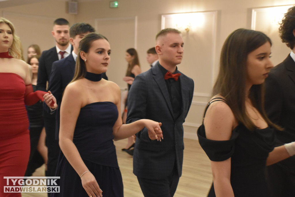 Studniówka ZS nr 1 w Nowej Dębie