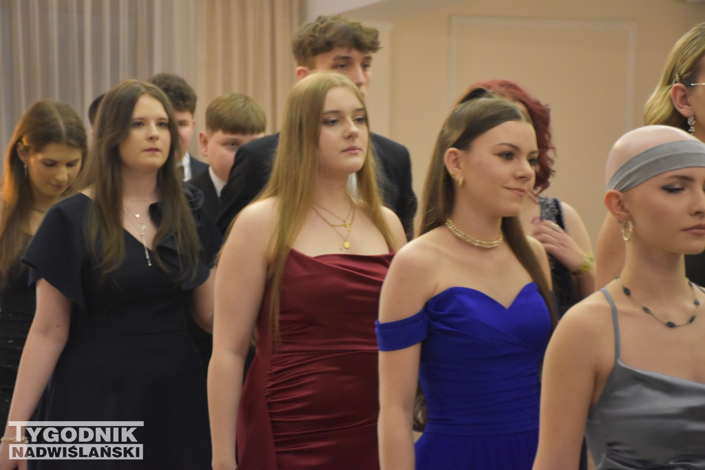 Studniówka ZS nr 1 w Nowej Dębie