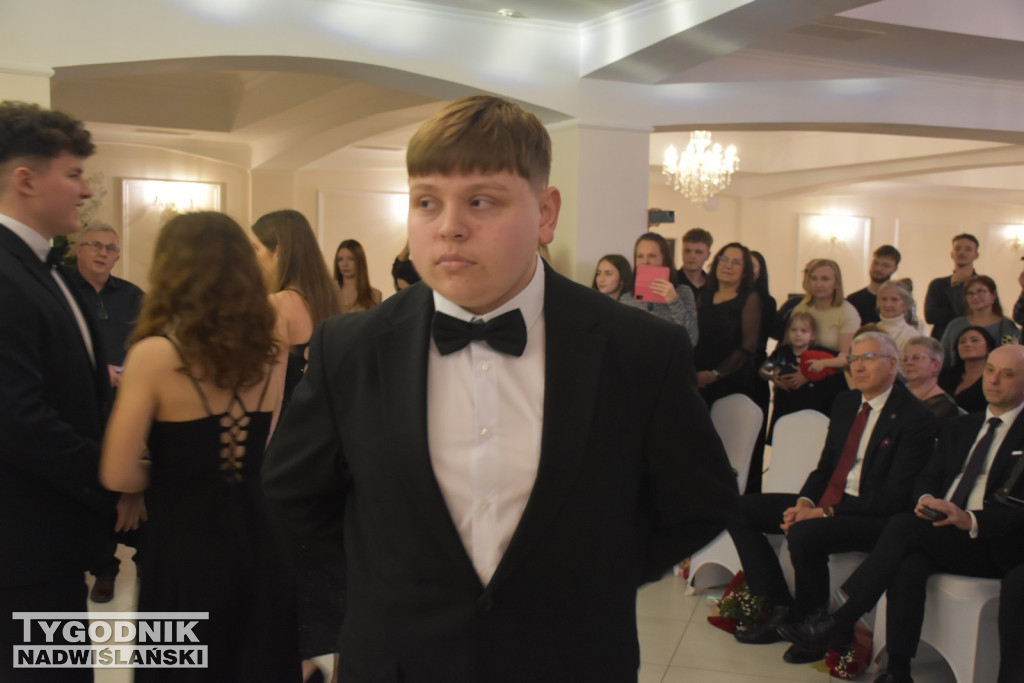 Studniówka ZS nr 1 w Nowej Dębie