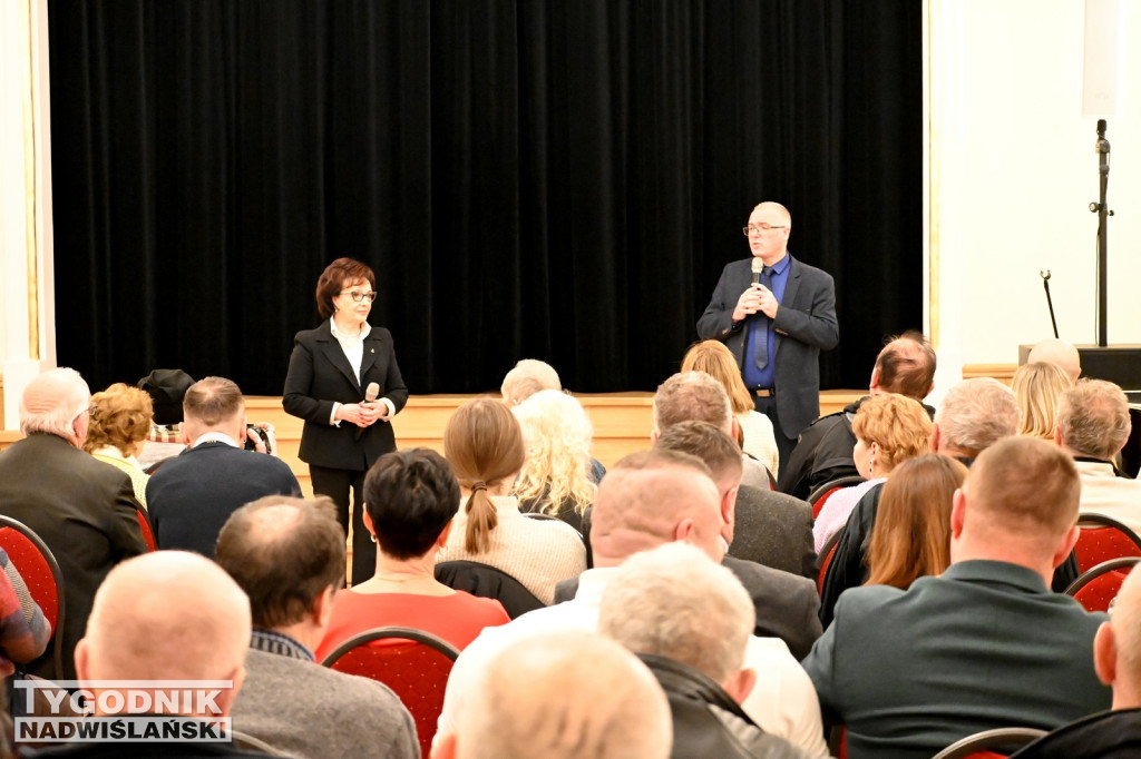 Elżbieta Witek w Tarnobrzegu