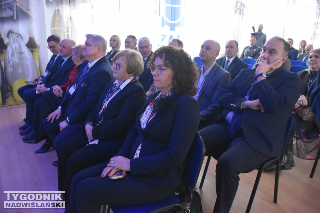 Konferencja w Dezamecie