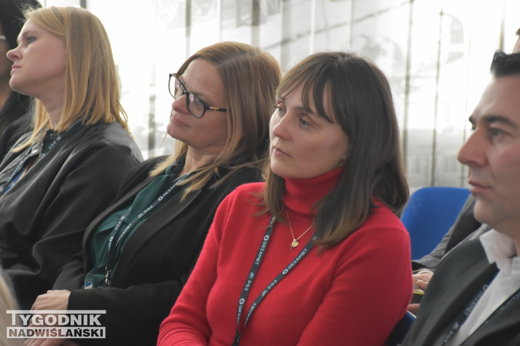 Konferencja w Dezamecie