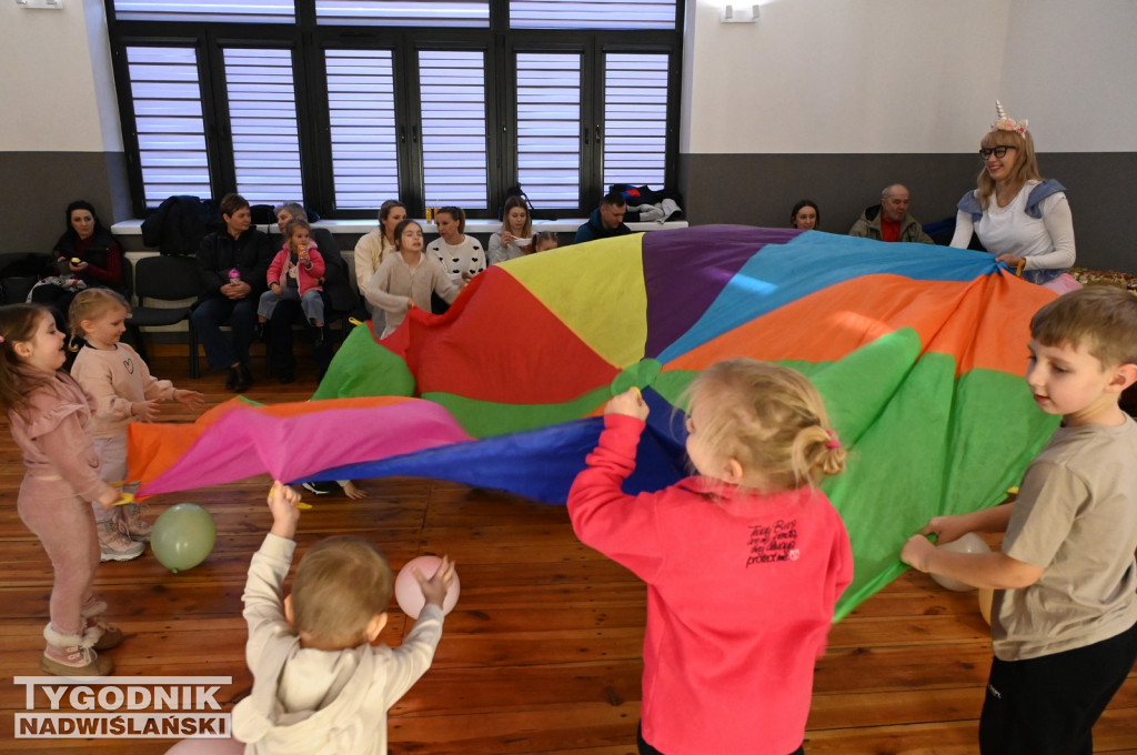 Pomagamy przytulisku w Nowej Dębie