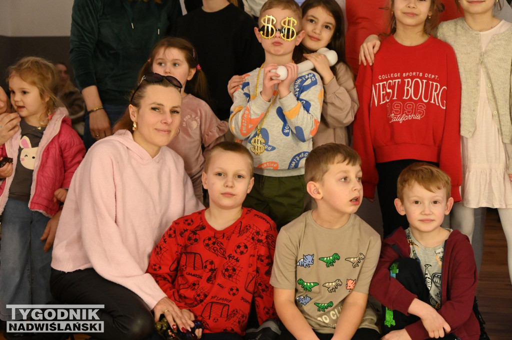 Pomagamy przytulisku w Nowej Dębie