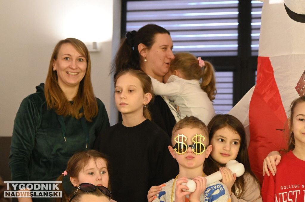 Pomagamy przytulisku w Nowej Dębie