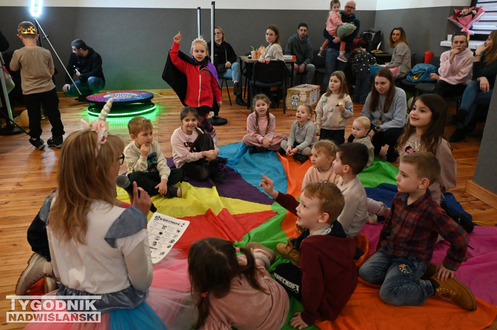 Pomagamy przytulisku w Nowej Dębie