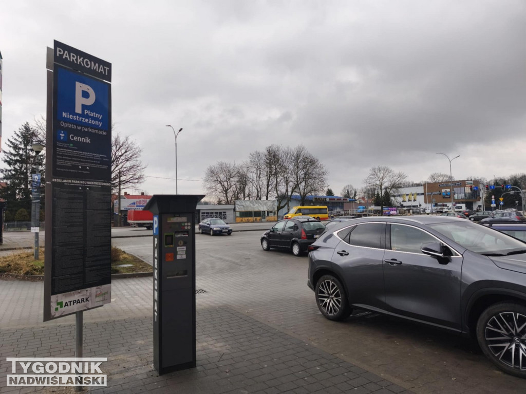 Płatny parking przy dawnym dworcu PKS w Tarnobrzegu