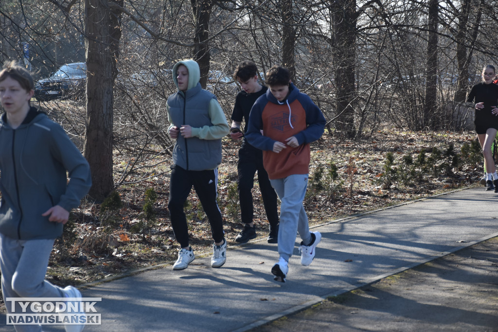 Bieg Tropem Wilczym 2026 w Nowej Dębie