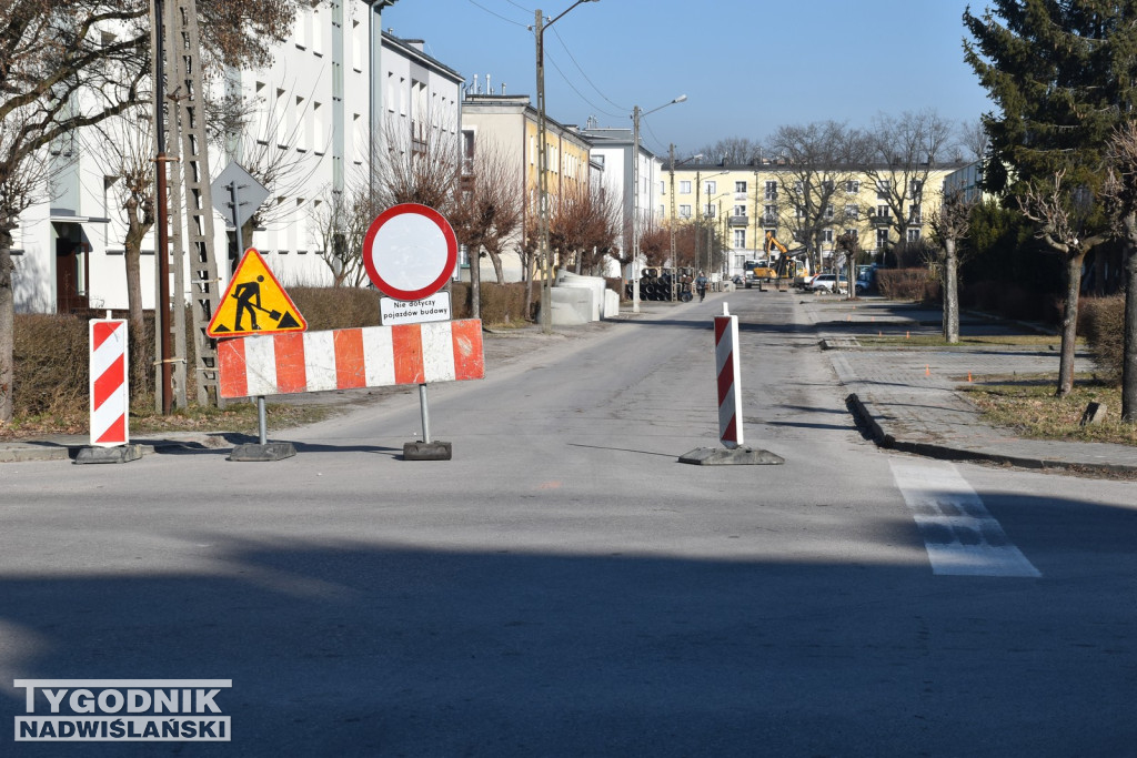 Remont ul. Mickiewicza w Nowej Dębie