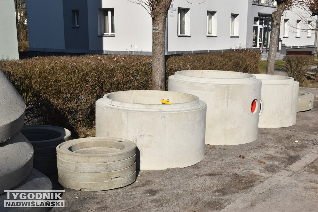 Remont ul. Mickiewicza w Nowej Dębie