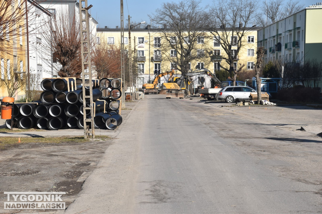 Remont ul. Mickiewicza w Nowej Dębie