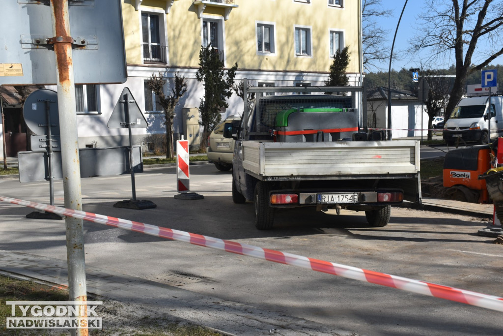 Remont ul. Mickiewicza w Nowej Dębie