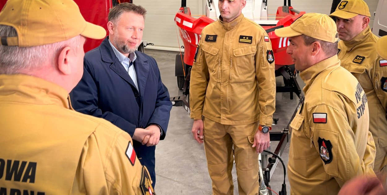 Wizyta ministra Marcina Kierwińskiego w Nowej Dębie