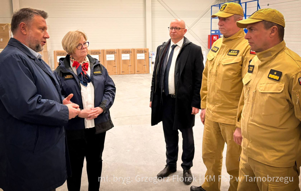 Wizyta ministra Marcina Kierwińskiego w Nowej Dębie