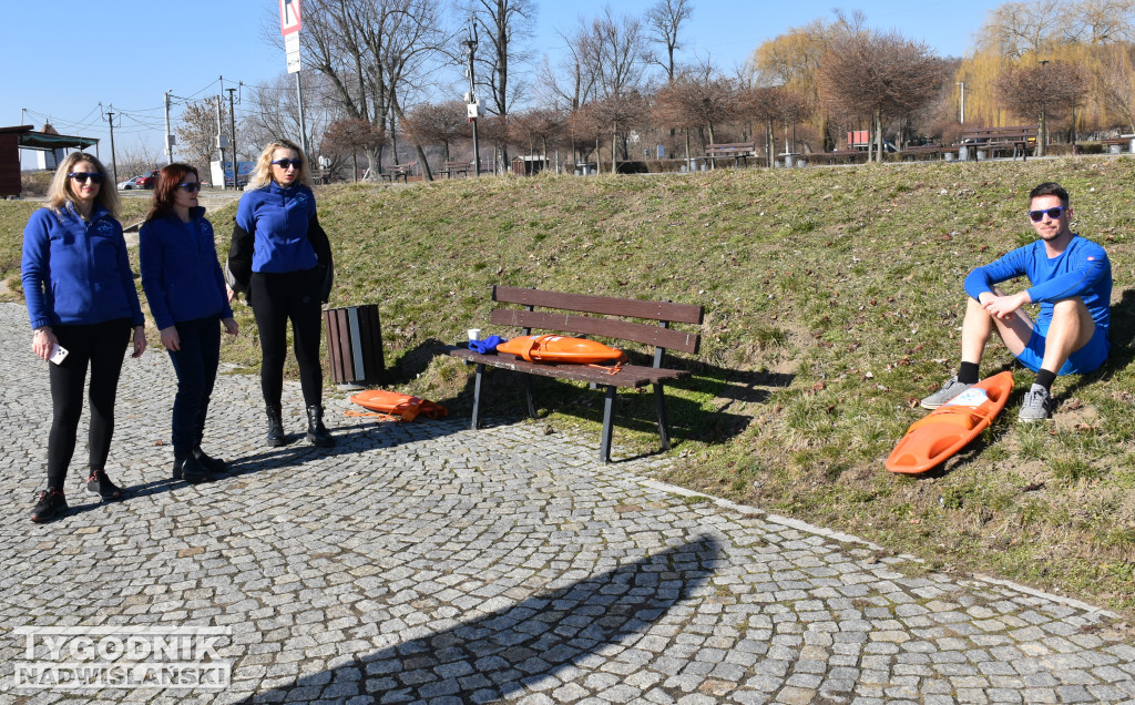 IX Zimowa Przeprawa Wisły Wpław