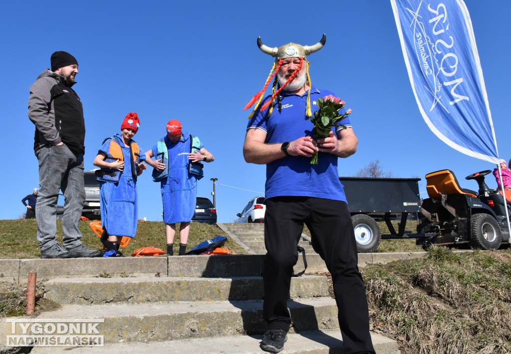 IX Zimowa Przeprawa Wisły Wpław