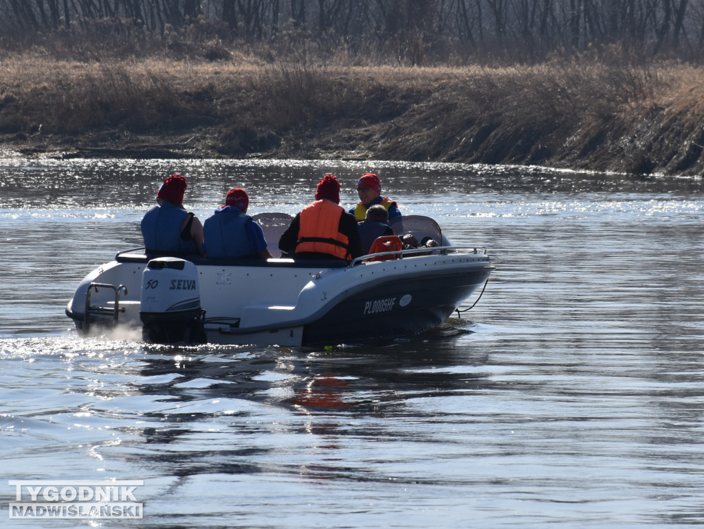 IX Zimowa Przeprawa Wisły Wpław