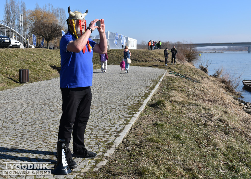 IX Zimowa Przeprawa Wisły Wpław