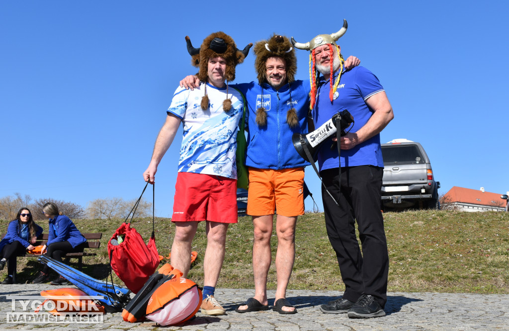 IX Zimowa Przeprawa Wisły Wpław