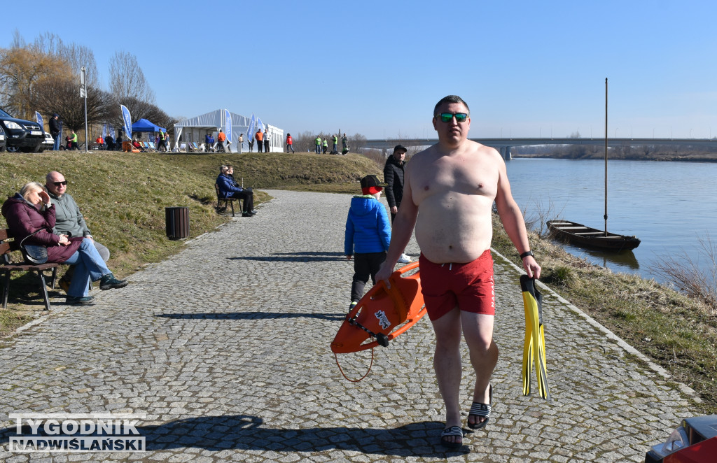 IX Zimowa Przeprawa Wisły Wpław