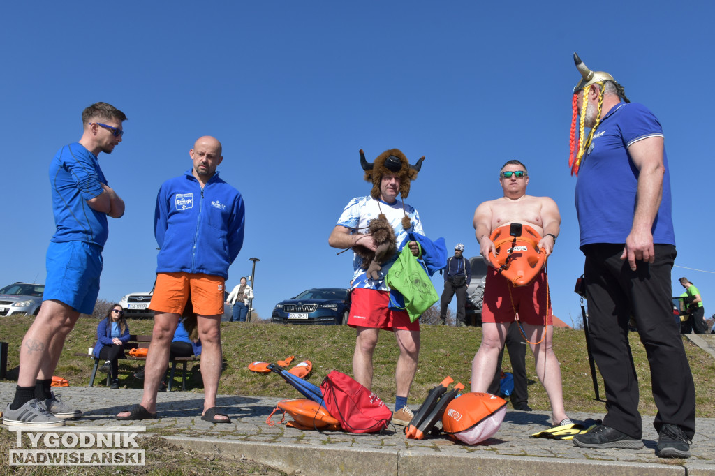 IX Zimowa Przeprawa Wisły Wpław