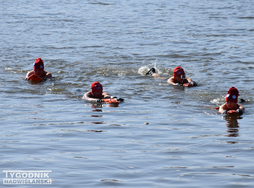 IX Zimowa Przeprawa Wisły Wpław