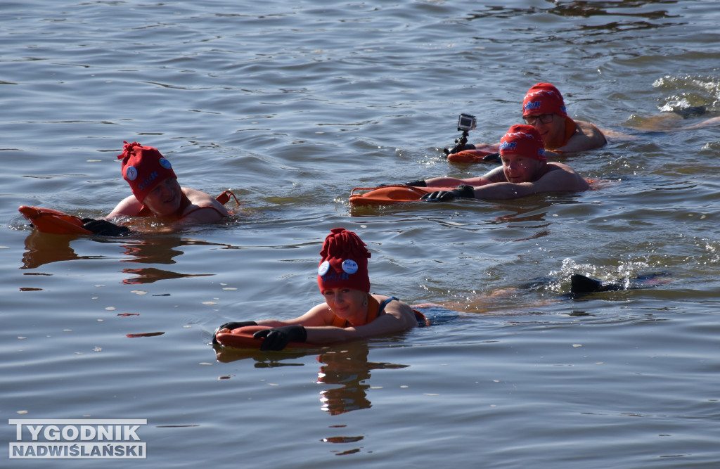 IX Zimowa Przeprawa Wisły Wpław