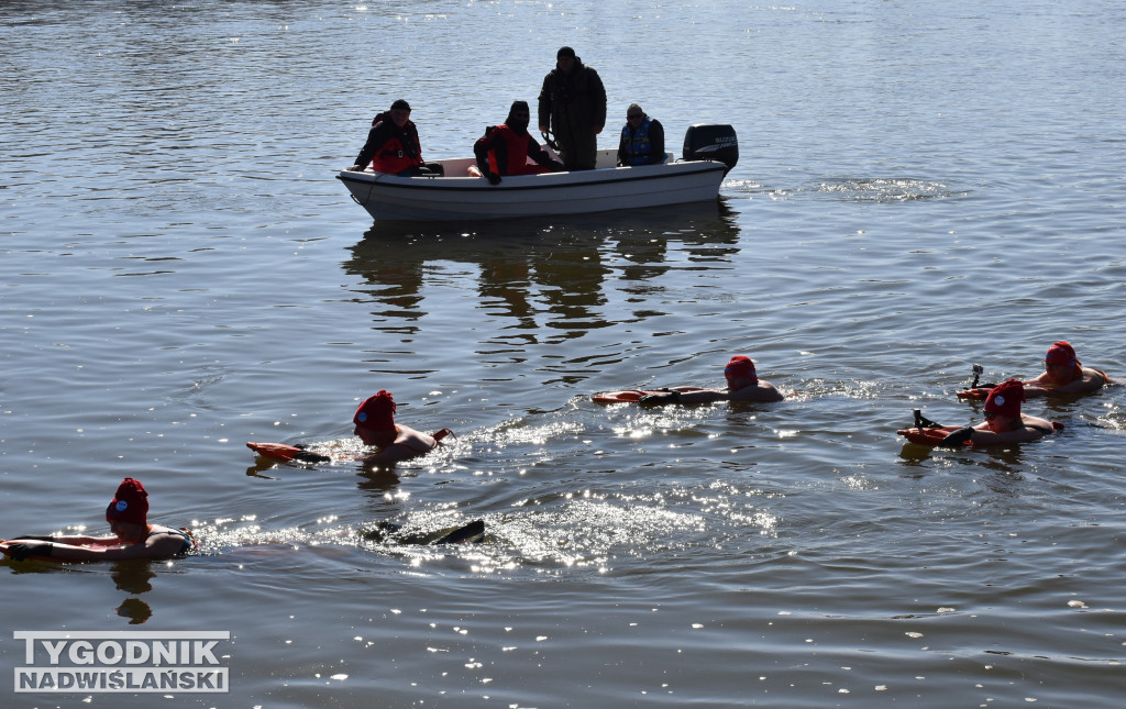 IX Zimowa Przeprawa Wisły Wpław