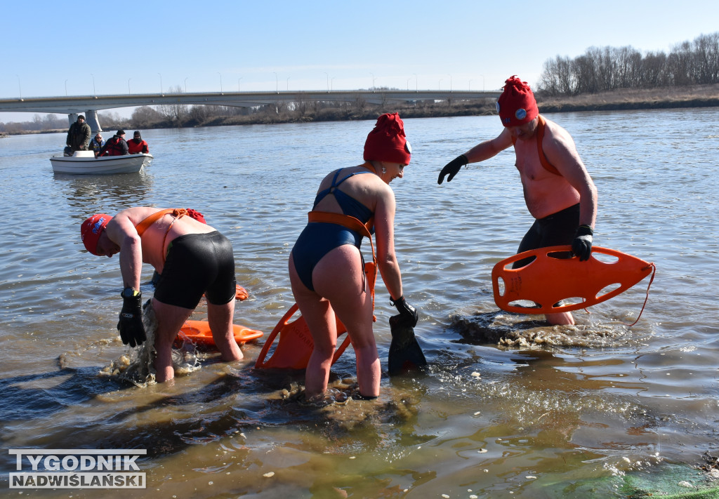 IX Zimowa Przeprawa Wisły Wpław