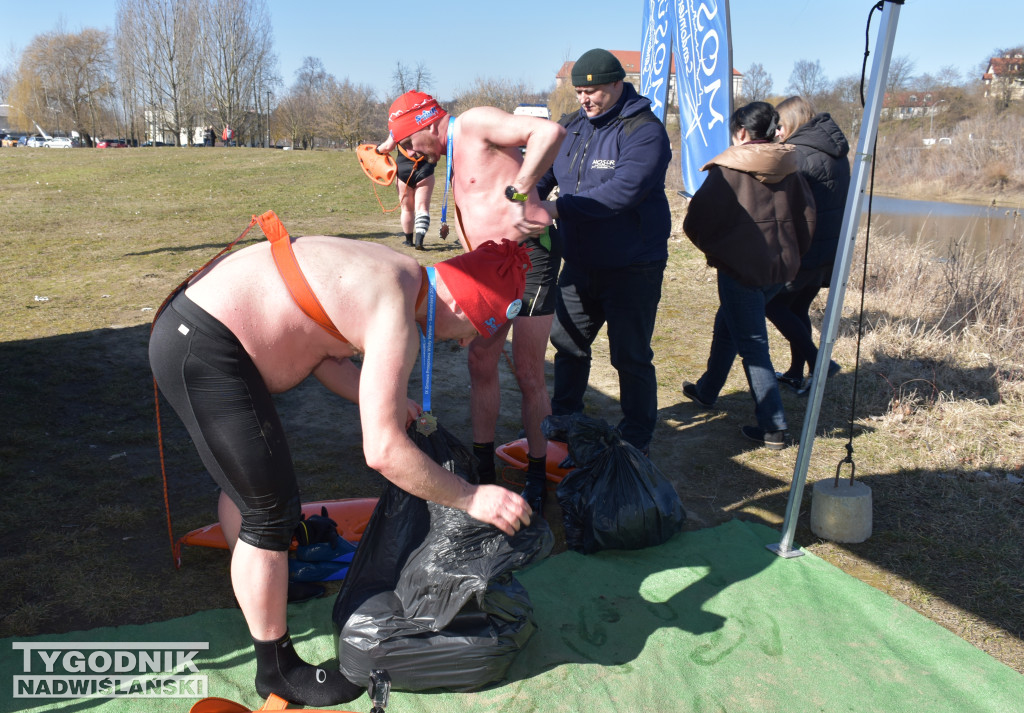 IX Zimowa Przeprawa Wisły Wpław