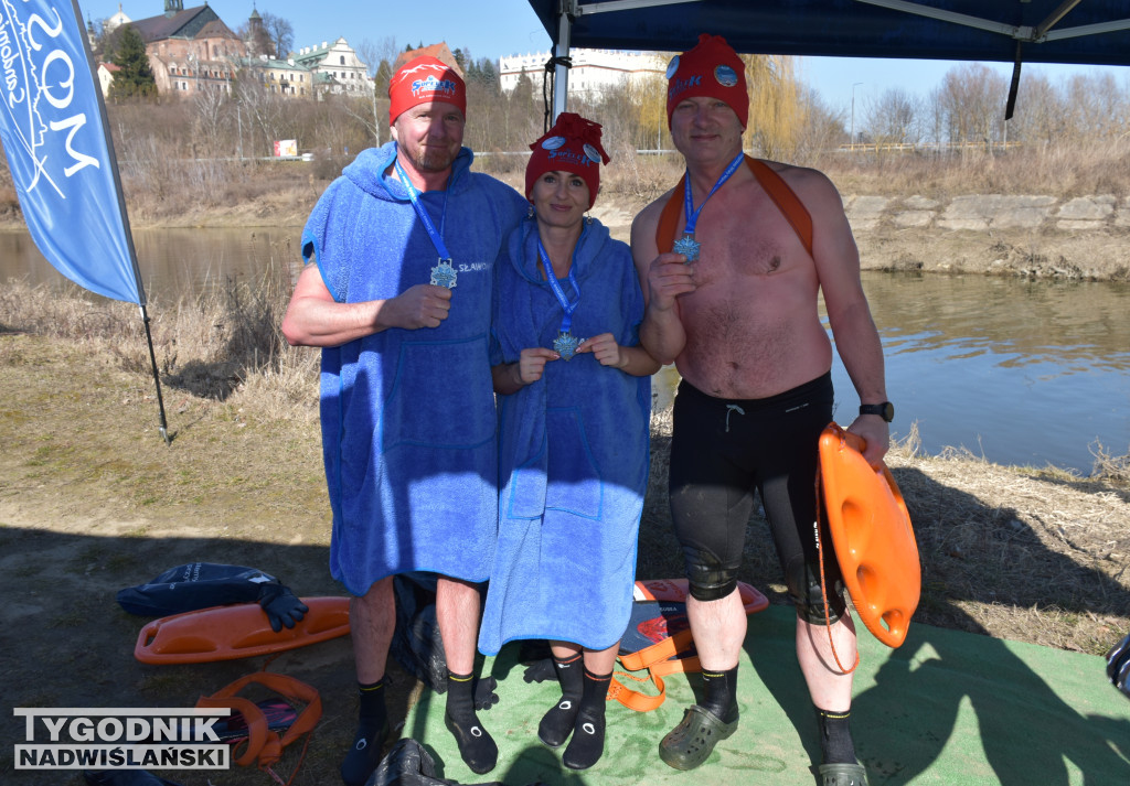 IX Zimowa Przeprawa Wisły Wpław