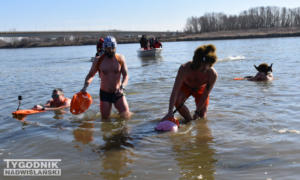 IX Zimowa Przeprawa Wisły Wpław