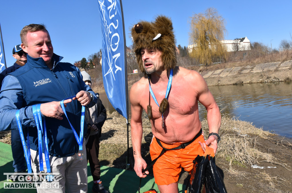 IX Zimowa Przeprawa Wisły Wpław