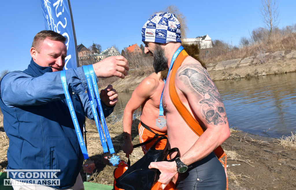IX Zimowa Przeprawa Wisły Wpław