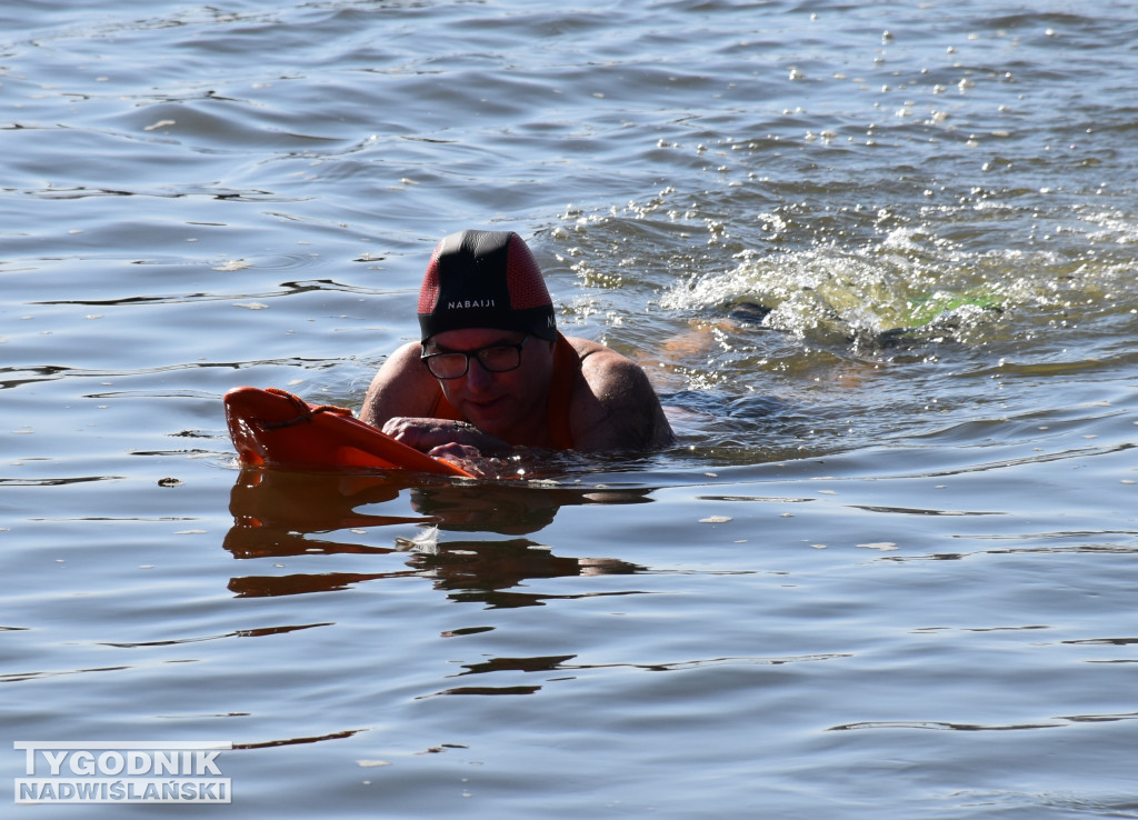 IX Zimowa Przeprawa Wisły Wpław