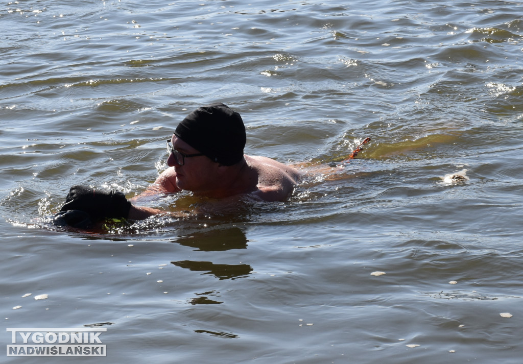 IX Zimowa Przeprawa Wisły Wpław