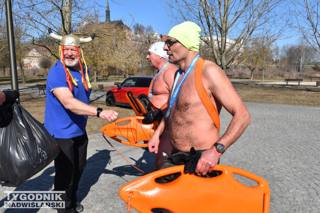 IX Zimowa Przeprawa Wisły Wpław