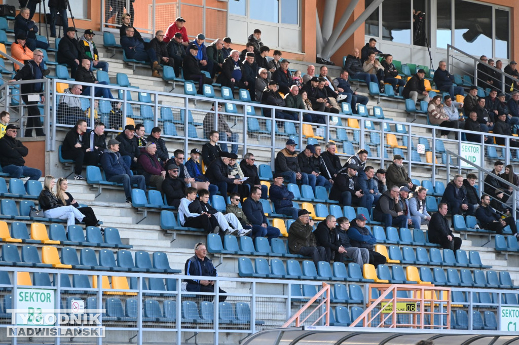 Kibice na meczu Siarka - Pogoń Sokół Lubaczów