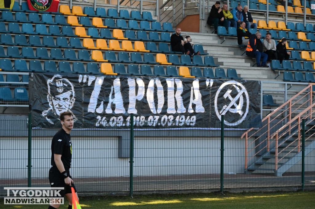 Kibice na meczu Siarka - Pogoń Sokół Lubaczów