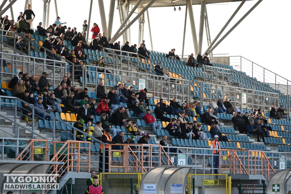 Kibice na meczu Siarka - Pogoń Sokół Lubaczów