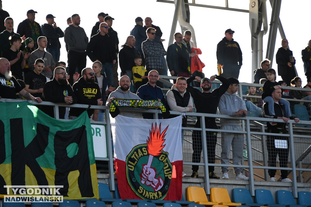 Kibice na meczu Siarka - Pogoń Sokół Lubaczów