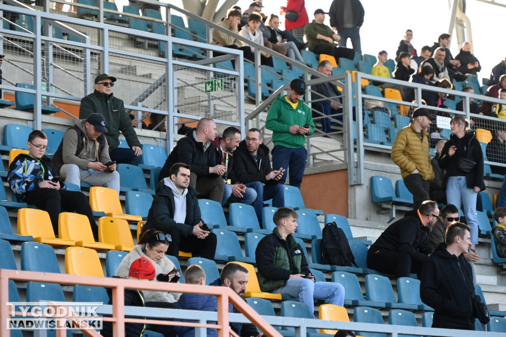 Kibice na meczu Siarka - Pogoń Sokół Lubaczów