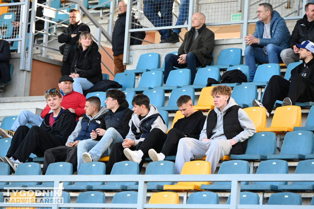 Kibice na meczu Siarka - Pogoń Sokół Lubaczów