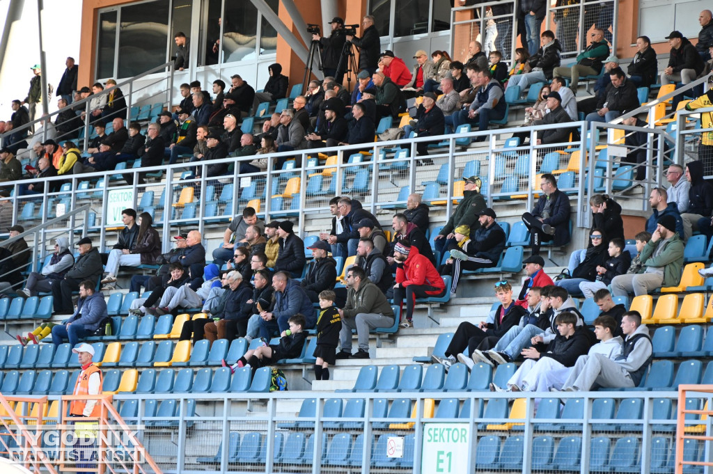 Kibice na meczu Siarka - Pogoń Sokół Lubaczów