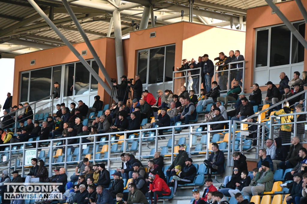 Kibice na meczu Siarka - Pogoń Sokół Lubaczów